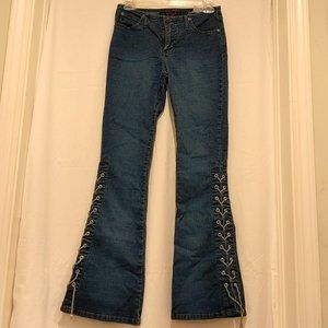 Vintage Y2K Mudd Yo! Low rise and Flare leg  jeans with lace on the outside